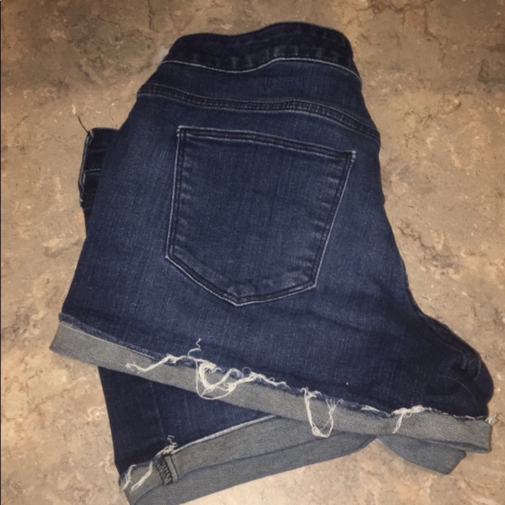 Universal Thread Mid Rise Mini Shorts - Picture 2 of 5